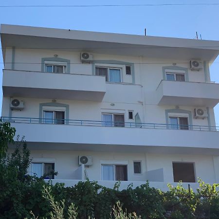 Vila Dasho Sarandë エクステリア 写真