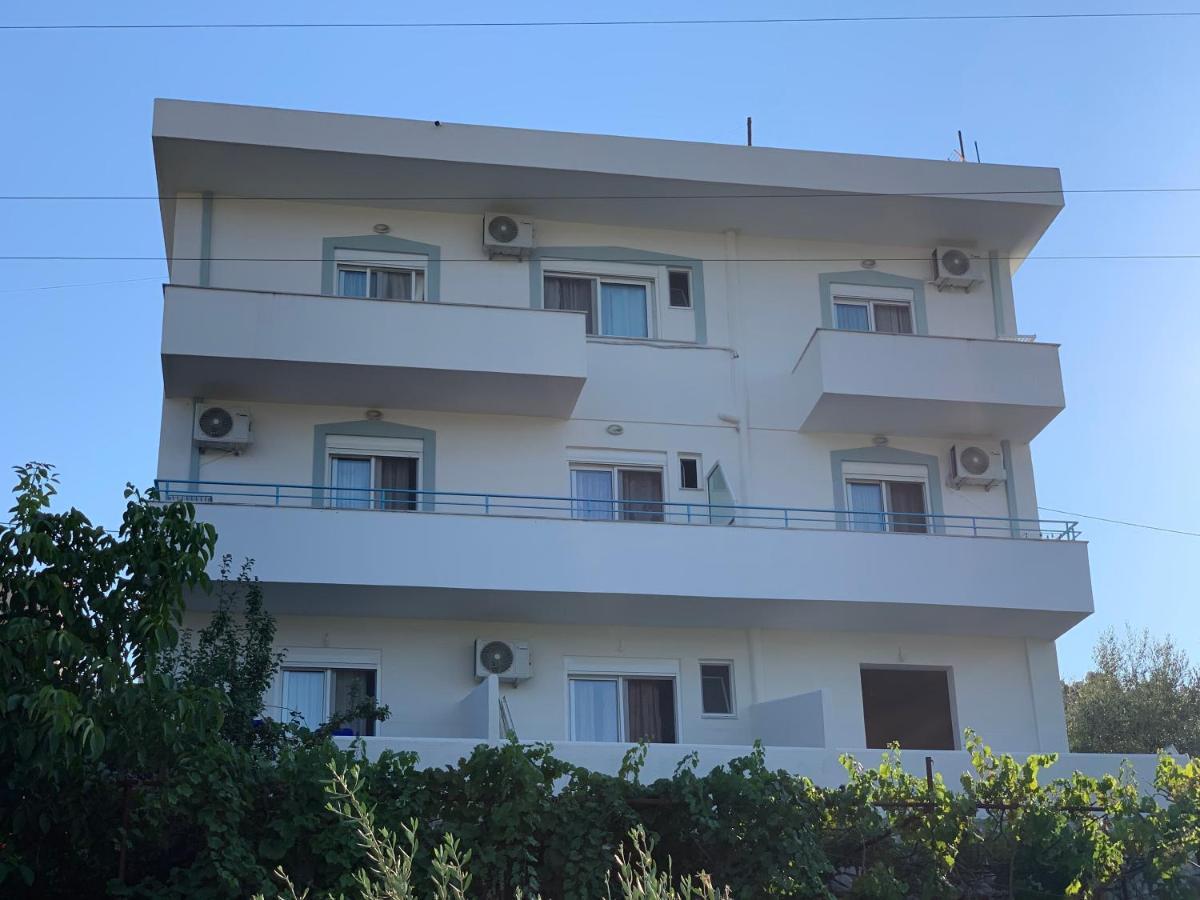 Vila Dasho Sarandë エクステリア 写真